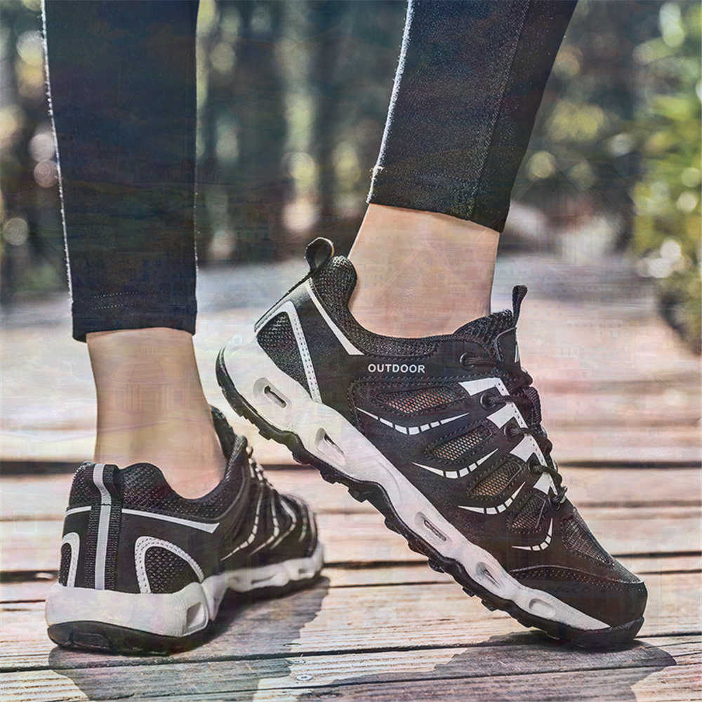 Sumer Round Tip Silver Sneaker - Outdoor Camping Slippers 评论和价格